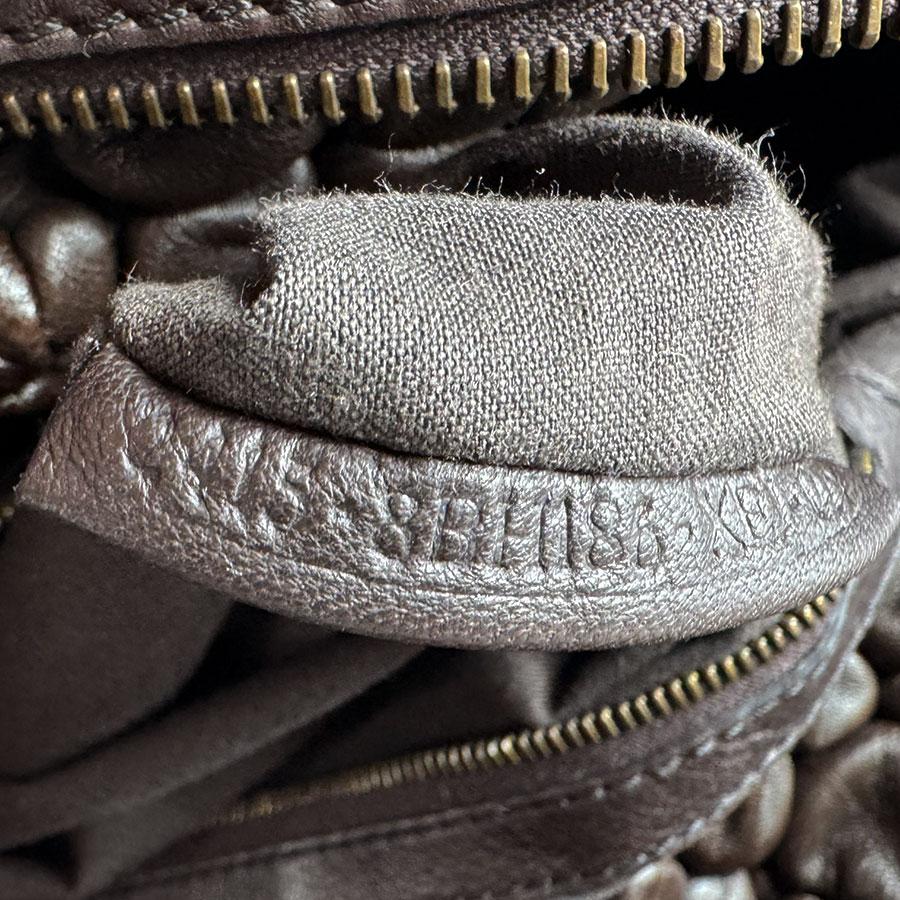 FENDI（フェンディ） ショルダーバッグ レザー ブラウン : ブランド
