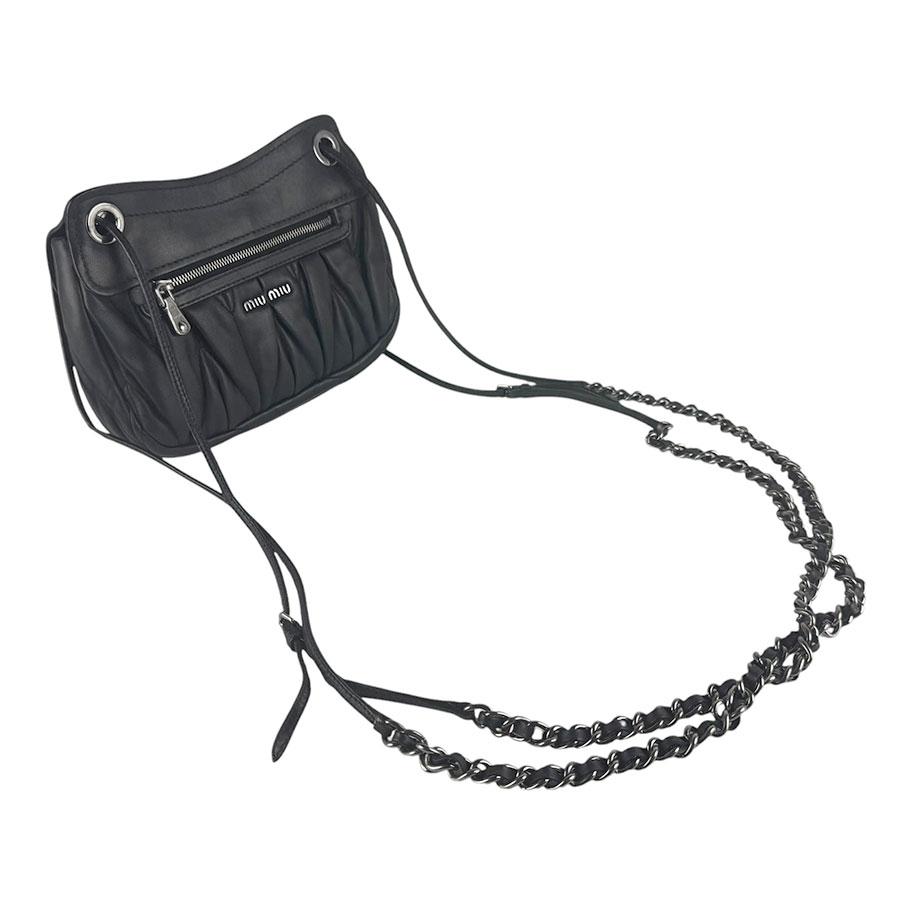 miu miu（ミュウミュウ） ショルダーバッグ レザー ブラック