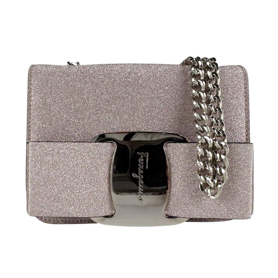 サルヴァトーレフェラガモ Salvatore Ferragamo ショルダーバッグ