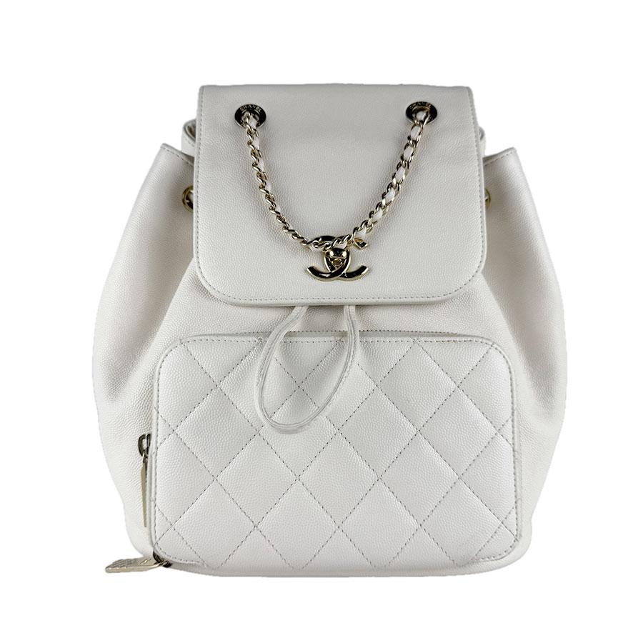 CHANEL（シャネル） リュック キャビアスキンレザー アイボリー