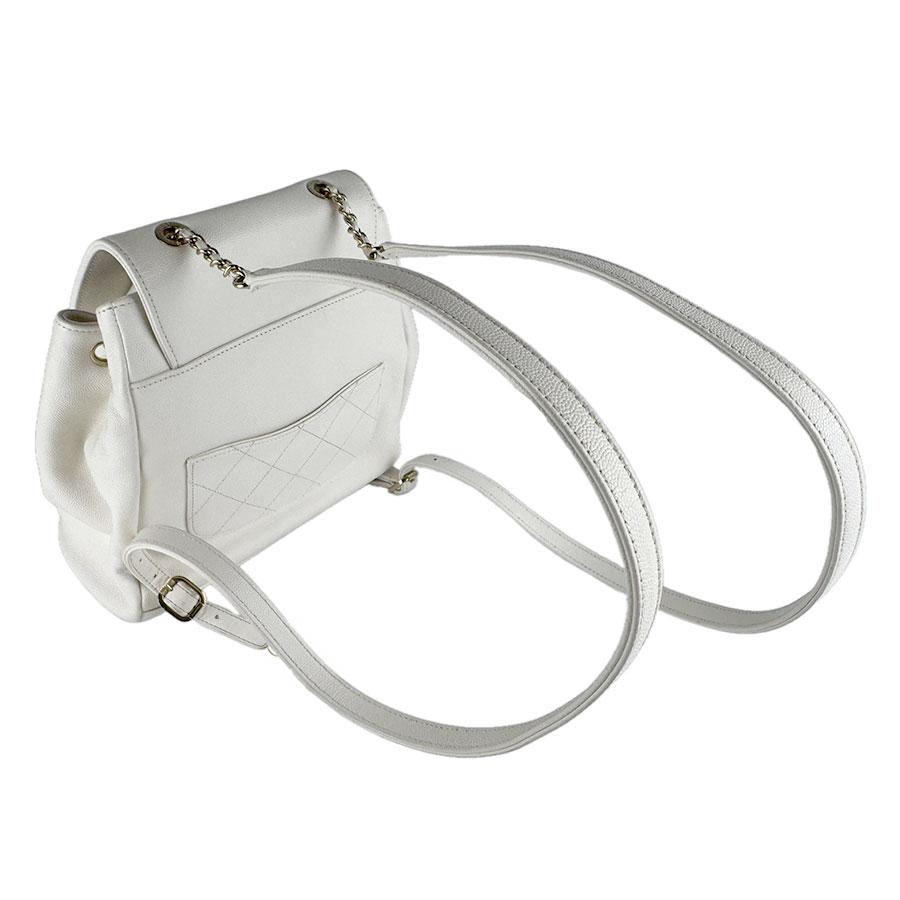 CHANEL（シャネル） リュック キャビアスキンレザー アイボリー