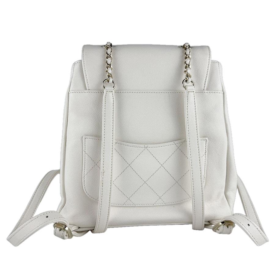 リュック　CHANEL キャビアスキン ホワイト CHANEL（シャネル） リュック キャビアスキンレザー アイボリー