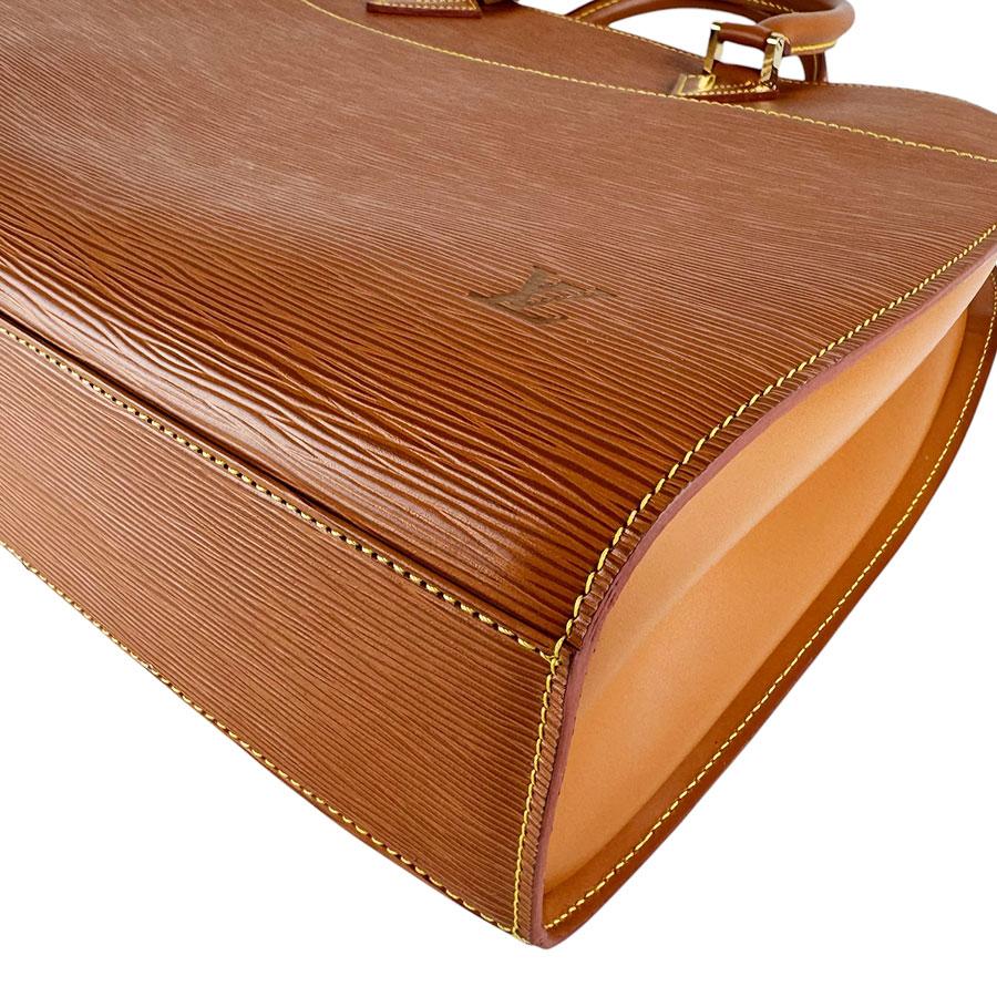ルイヴィトン エピ ソルボンヌ ビジネスバッグ ジパングゴールド LOUIS VUITTON（ルイ・ヴィトン） ルイ ヴィトン ハンドバッグ