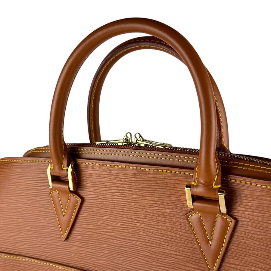 ルイヴィトン エピ ソルボンヌ ビジネスバッグ ジパングゴールド LOUIS VUITTON（ルイ・ヴィトン） ルイ ヴィトン ハンドバッグ