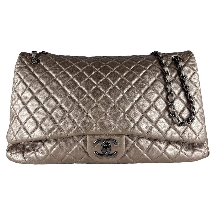 CHANEL（シャネル） ショルダーバッグ ジャンボ マトラッセ シャンパン