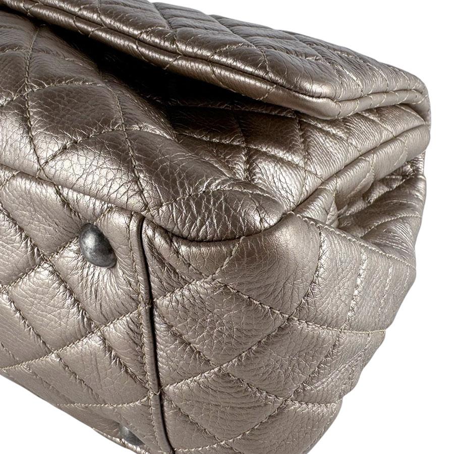 CHANEL（シャネル） ショルダーバッグ ジャンボ マトラッセ シャンパン