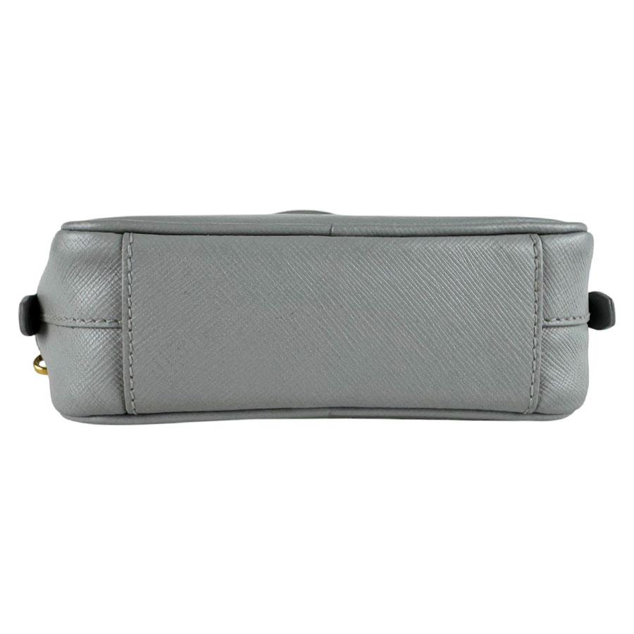 PRADA ショルダーバッグ レザー グレー PRADA（プラダ） ショルダーバッグ レザー グレー : ブランドバリュー