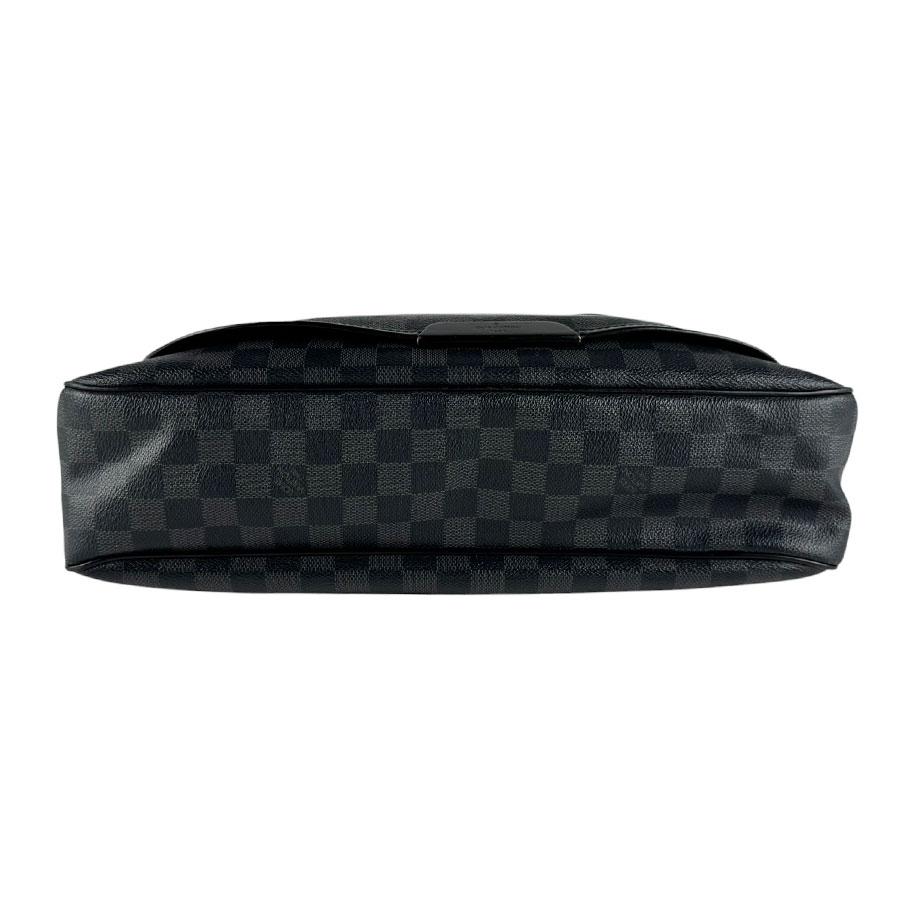 良品 ルイヴィトン ダミエ グラフィット ダニエル ショルダー バッグ. LOUIS VUITTON（ルイ・ヴィトン） ルイ ヴィトン ショルダーバッグ