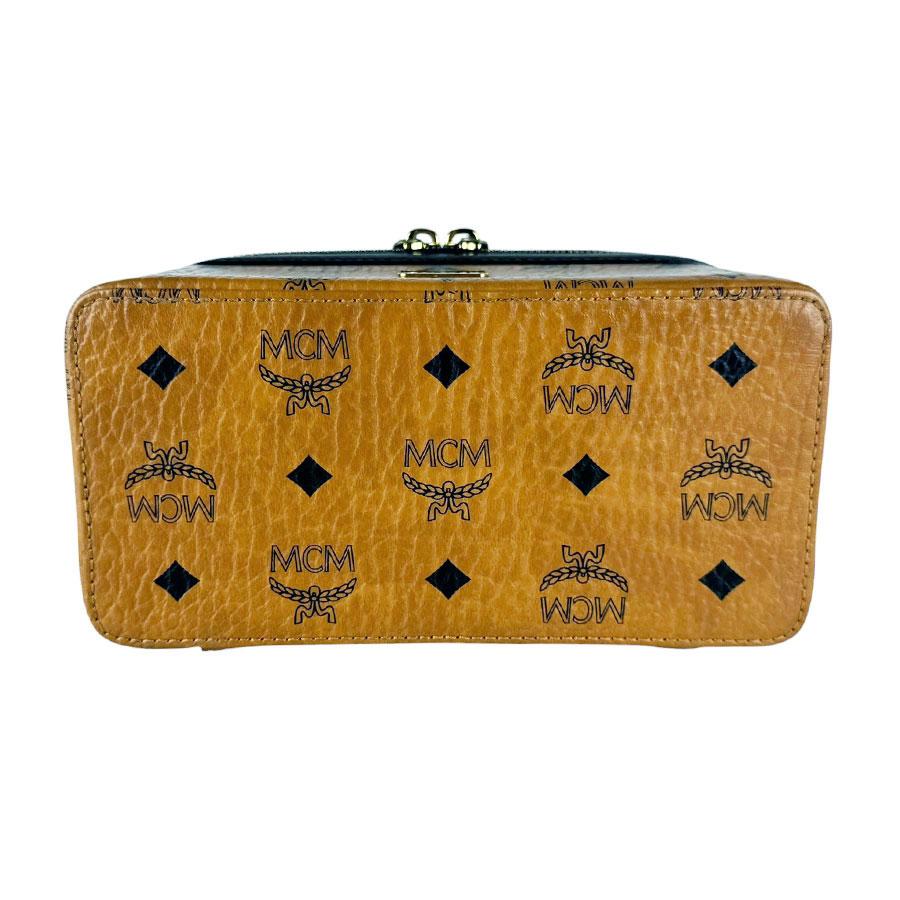 MCM（エムシーエム） エム シー エム ショルダーバッグ レザー