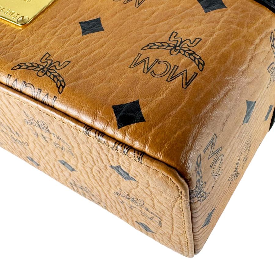 MCM（エムシーエム） エム シー エム ショルダーバッグ レザー