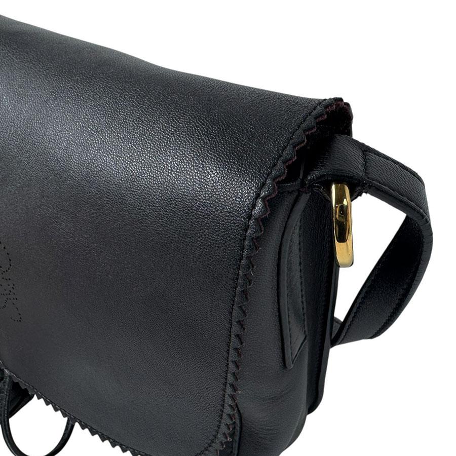 LOEWE（ロエベ） ショルダーバッグ アナグラム レザー ブラック
