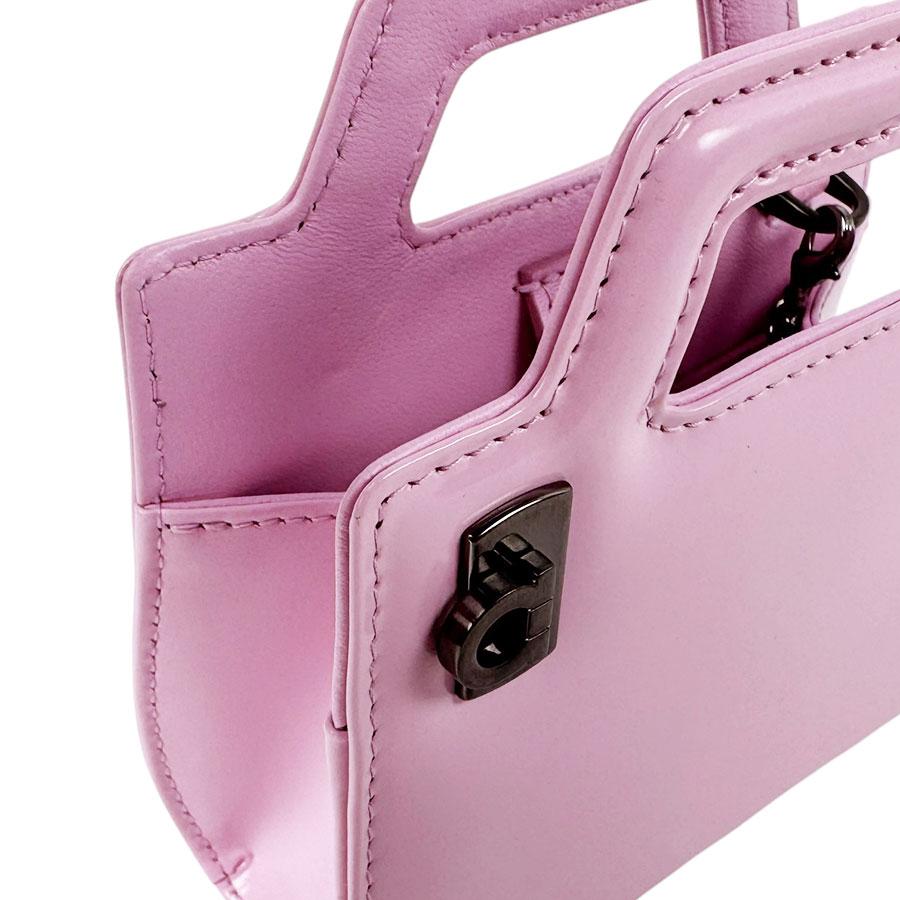 サルヴァトーレフェラガモ Salvatore Ferragamo ハンドバッグ 斜め掛け