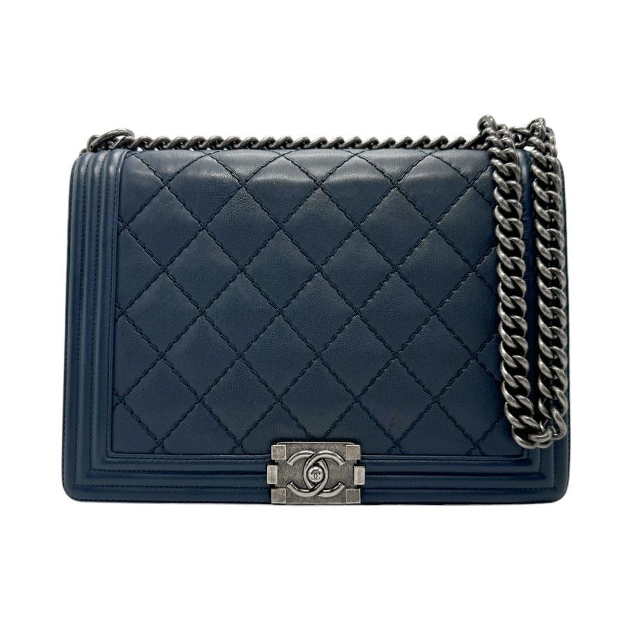 CHANEL（シャネル） ショルダーバッグ ボーイシャネル レザー ネイビー