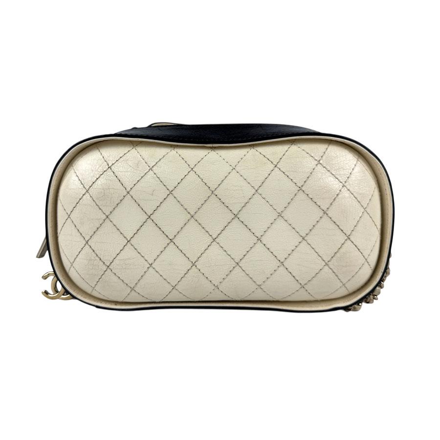 シャネル　ハンドバッグ　斜め掛け CHANEL（シャネル） ハンドバッグ 斜め掛けショルダーバッグ