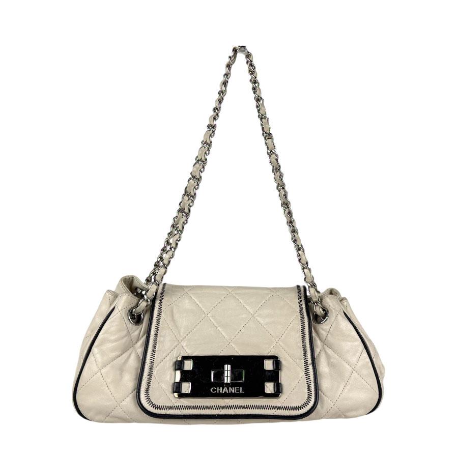 CHANEL（シャネル） ショルダーバッグ 2.55 レザー アイボリー 