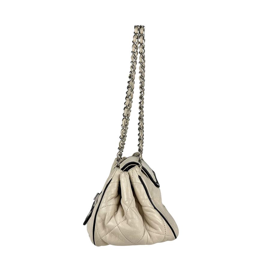 CHANEL（シャネル） ショルダーバッグ 2.55 レザー アイボリー