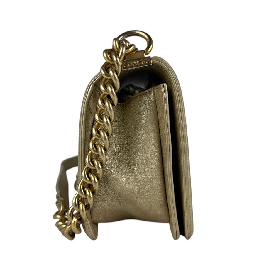 CHANEL（シャネル） ショルダーバッグ ドバイ限定 ボーイシャネル