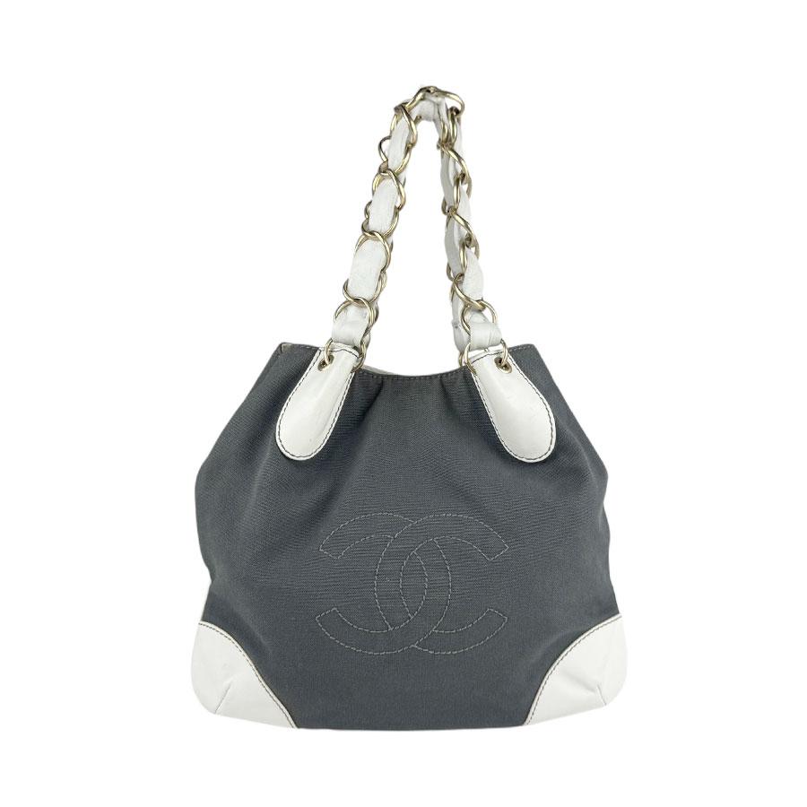 シャネルショルダーバッグ VINTAGE CHANEL/シャネル】 Matelasse チェーンショルダーバッグ 17