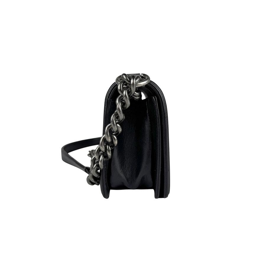 CHANEL（シャネル） ショルダーバッグ ボーイシャネル レザー