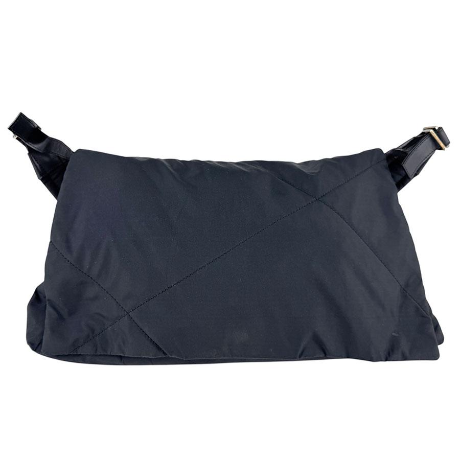 サルヴァトーレフェラガモ Salvatore Ferragamo ショルダーバッグ