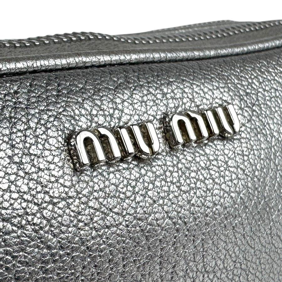 miu miu（ミュウミュウ） ショルダーバッグ レザー シルバー