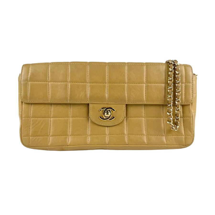 CHANEL（シャネル） ショルダーバッグ レザー キャメル : ブランド