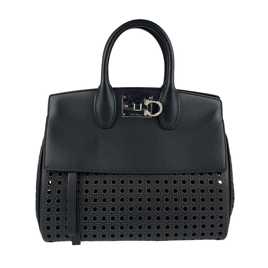 サルヴァトーレフェラガモ Salvatore Ferragamo ハンドバッグ