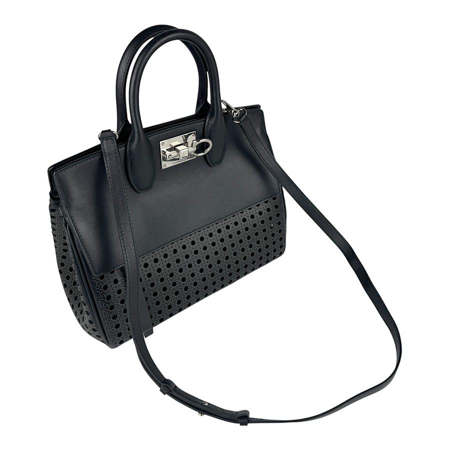 サルヴァトーレフェラガモ Salvatore Ferragamo ハンドバッグ
