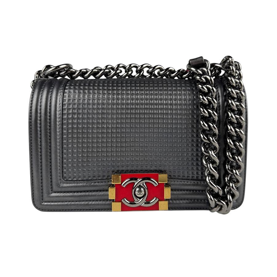 CHANEL シャネル ボーイシャネル ショルダーバッグ メタリックグレー 14055 レディース【中古】 z7441 CHANEL（シャネル） ショルダーバッグ ボーイシャネル レザー