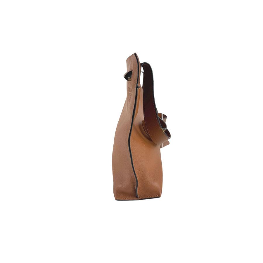 LOEWE（ロエベ） ショルダーバッグ アナグラム レザー キャメル