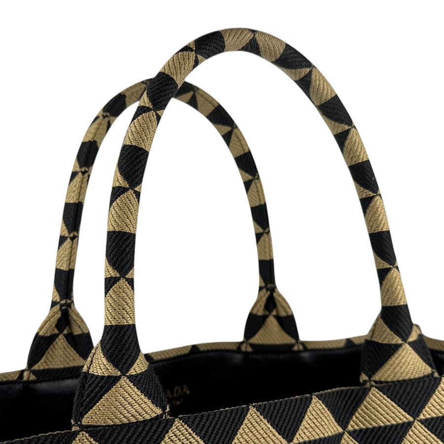 PRADA（プラダ） ハンドバッグ トートバッグ キャンバス ブラック