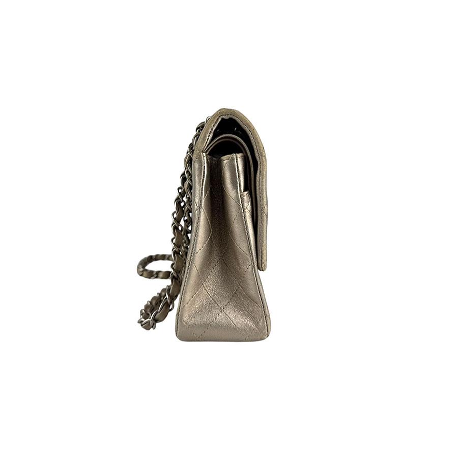 CHANEL（シャネル） ショルダーバッグ マトラッセ ダブルフラップ