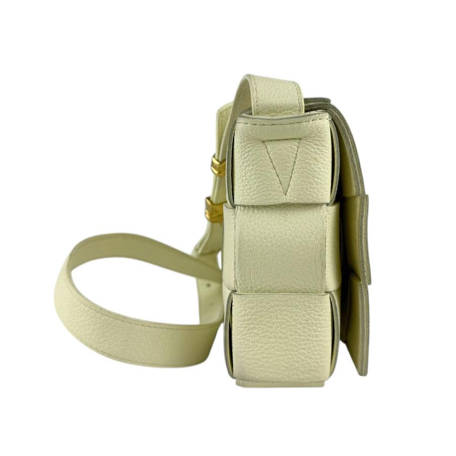 ボッテガヴェネタ BOTTEGAVENETA ショルダーバッグ カセット レザー