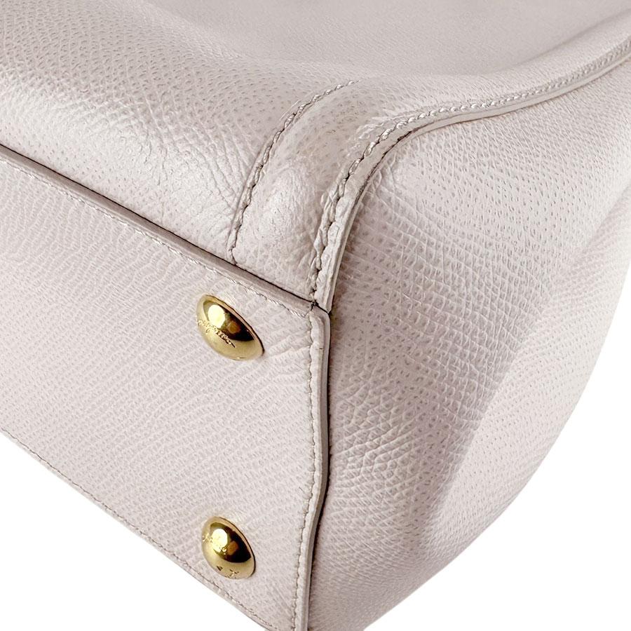 サルヴァトーレフェラガモ Salvatore Ferragamo ショルダーバッグ