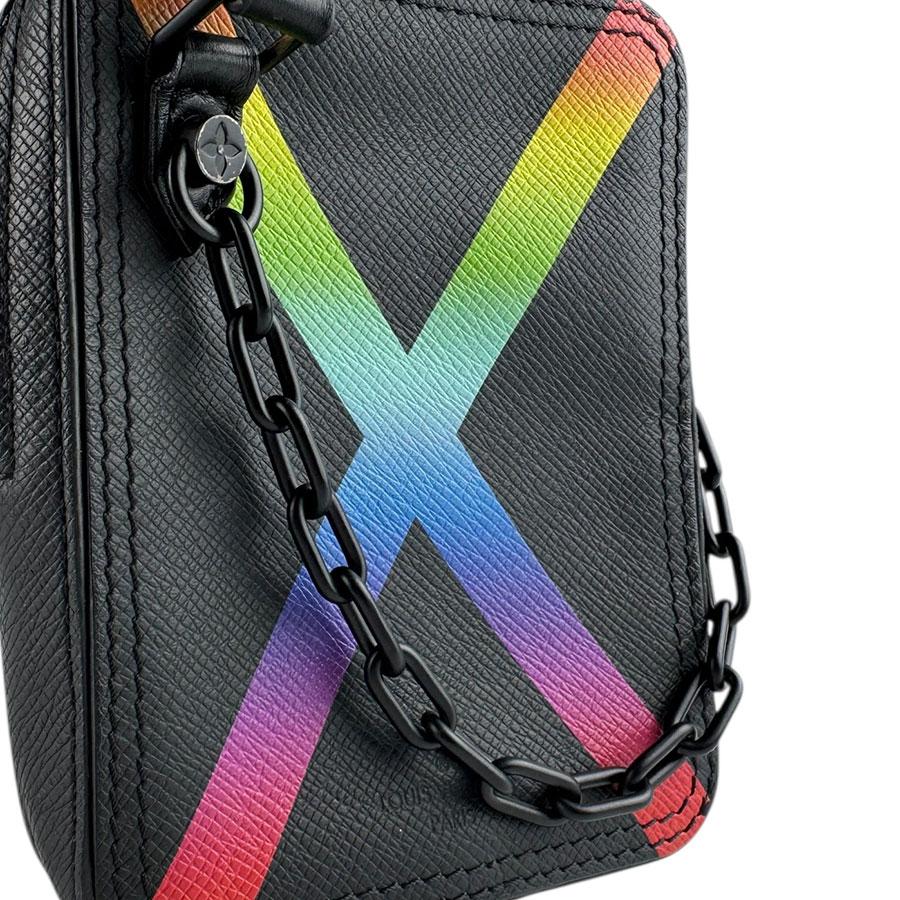 LOUIS VUITTON ルイ・ヴィトン ショルダーバッグ ダヌーブメッセンジャー LOUIS VUITTON（ルイ・ヴィトン） ルイ ヴィトン ショルダーバッグ