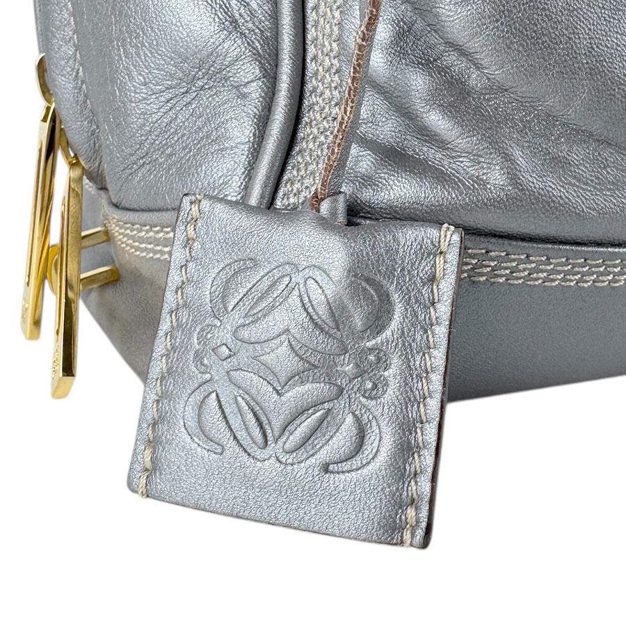 LOEWE（ロエベ） ハンドバッグ アマソナ28 レザー メタリックグレー