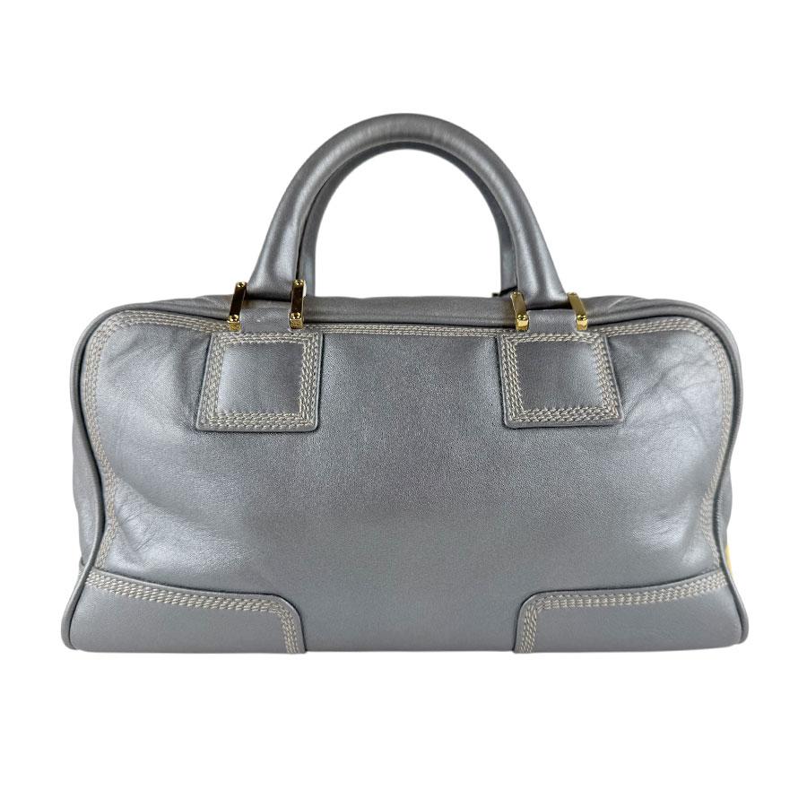 ロエベ アマゾナ 28 ハンドバッグ、グレー ゴートスキンレザー LOEWE（ロエベ） ハンドバッグ アマソナ28 レザー メタリックグレー