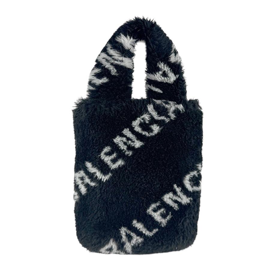 BALENCIAGA（バレンシアガ） ショルダーバッグ エブリデイ ファー