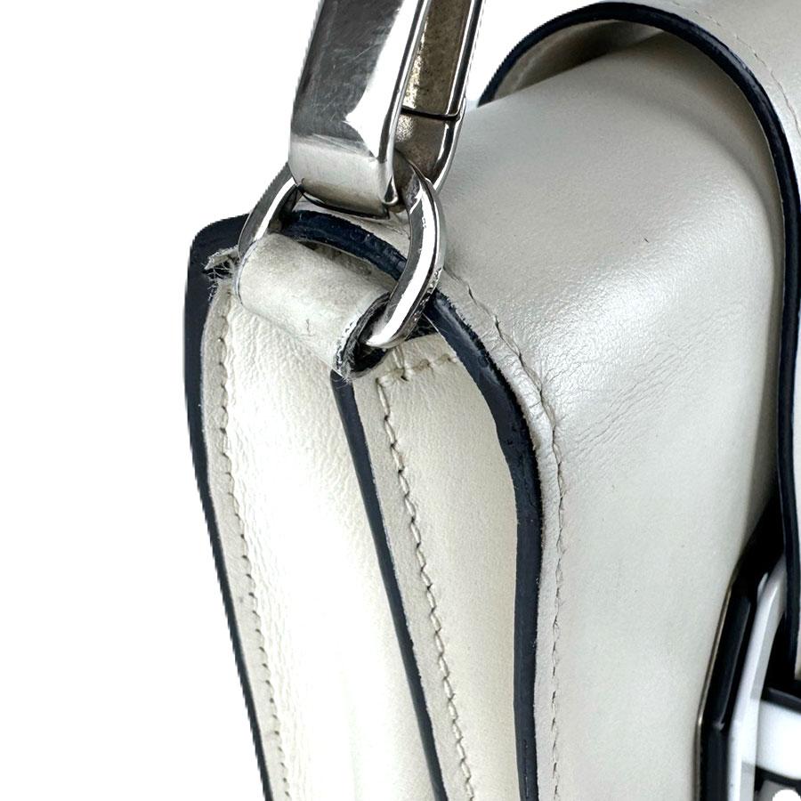 プラダ PRADA ショルダーバッグ レザー アイボリー_5
