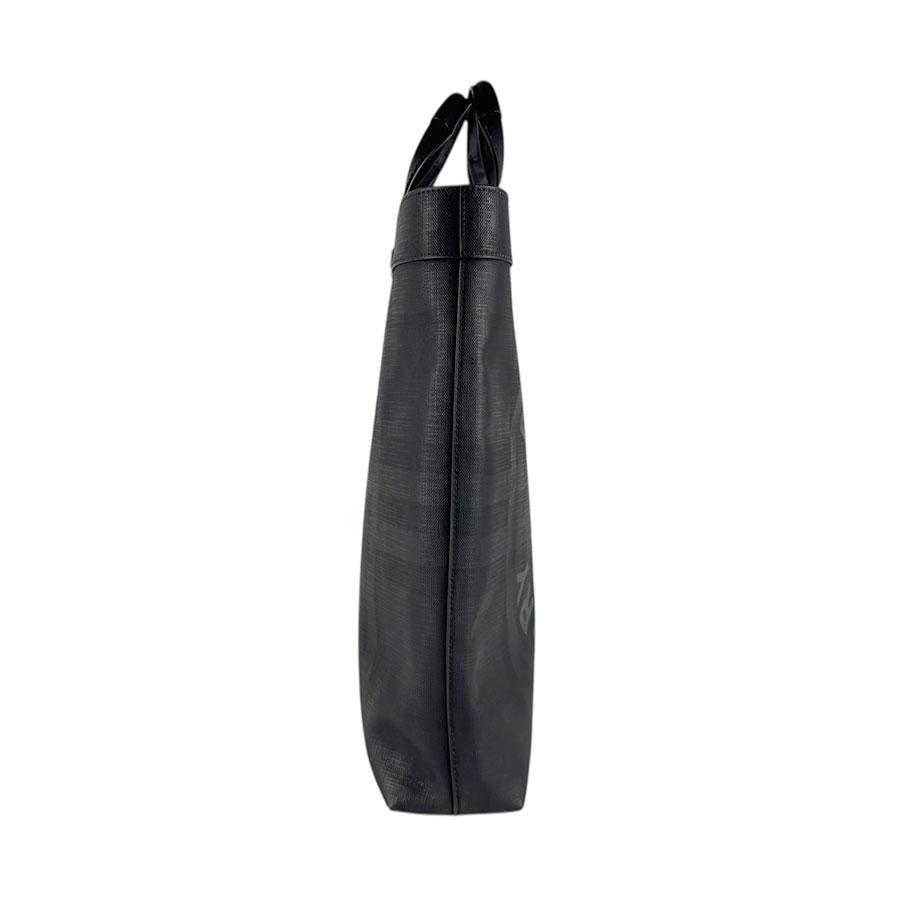 BURBERRY（バーバリー） ハンドバッグ PVC ブラック/グレー : ブランド