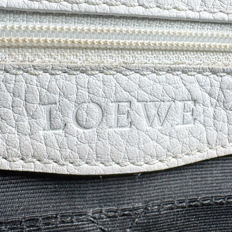 LOEWE（ロエベ） ハンドバッグ レザー ホワイト : ブランドバリュー