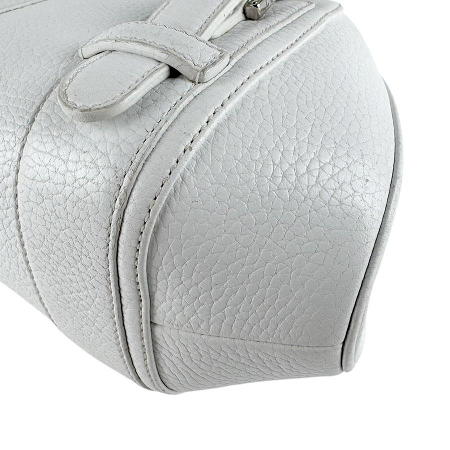 LOEWE（ロエベ） ハンドバッグ レザー ホワイト : ブランドバリュー