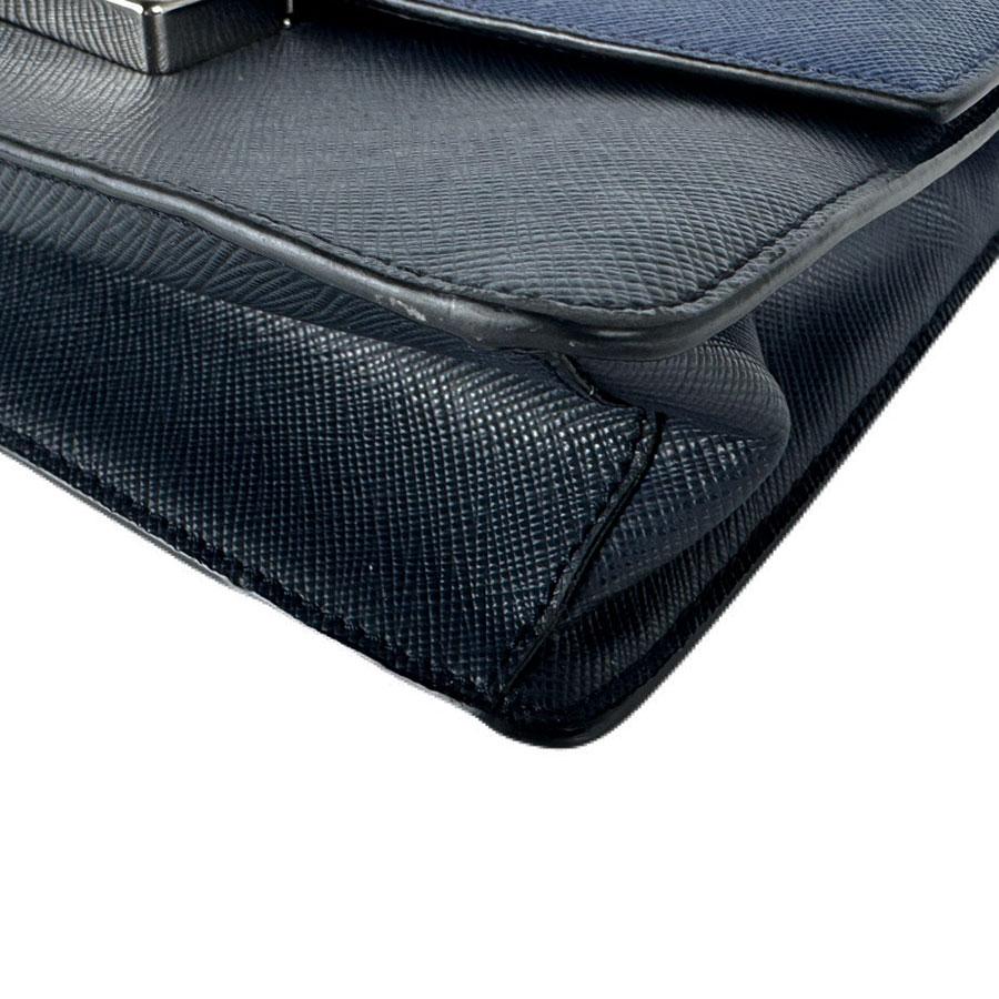 PRADA（プラダ） ショルダーバッグ レザー ネイビー : ブランド