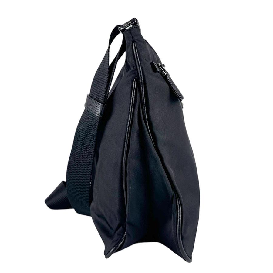 PRADA ブラック ショルダーバッグ ナイロン PRADA（プラダ） ショルダーバッグ ナイロン ブラック : ブランド