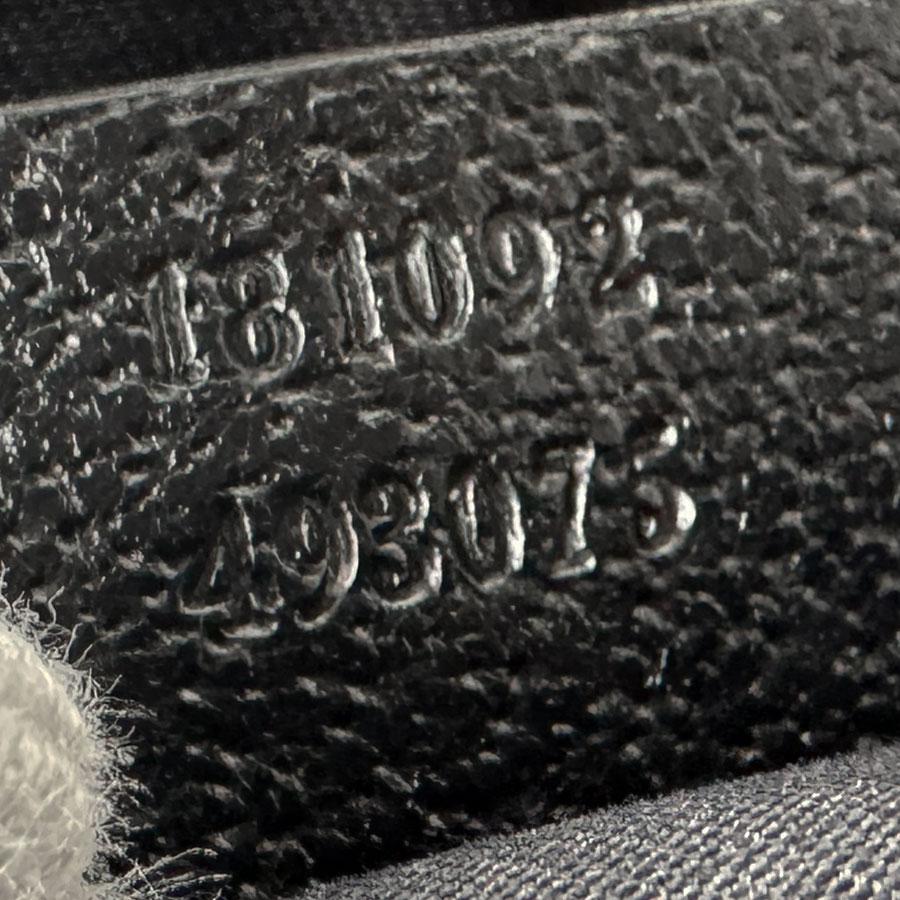 GUCCI（グッチ） 斜め掛けショルダーバッグ GGキャンバス ブラック