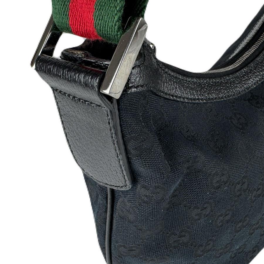 GUCCI（グッチ） 斜め掛けショルダーバッグ GGキャンバス ブラック