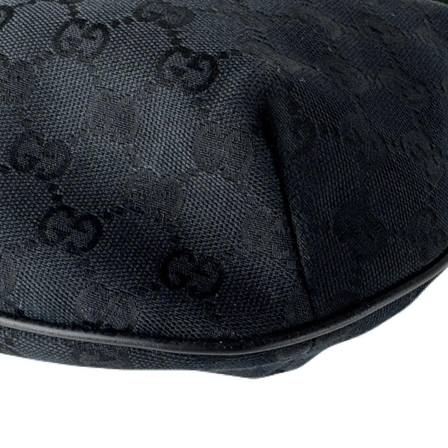 GUCCI（グッチ） 斜め掛けショルダーバッグ GGキャンバス ブラック