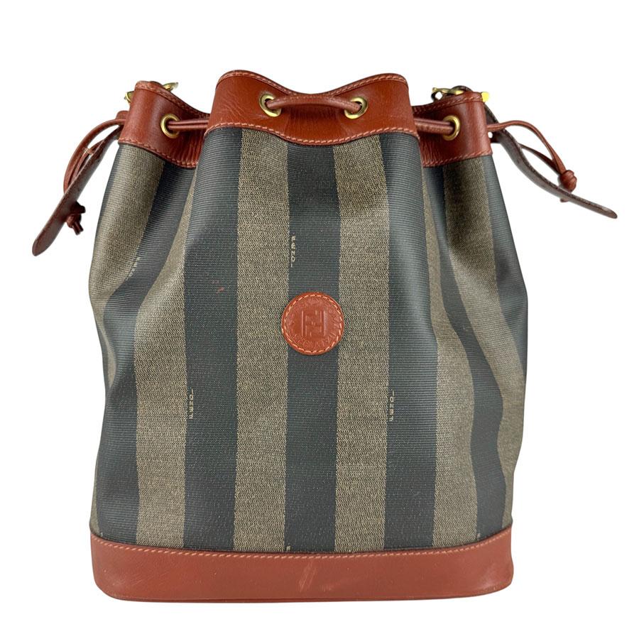 本物 使用感ほぼ無し★FENDI フェンディ ペカン トートバッグ 2wayリュック ブロックチェック リュックベルト欠品　PVC×レザー キレイ ブランド物  ☆ PayPay(ペイペイ)決済可能 ☆ 札幌市 豊平区 平岸 アウトレットモノハウス FENDI（フェンディ） ペカン トートバッグ レザー PVC ブラック カーキ