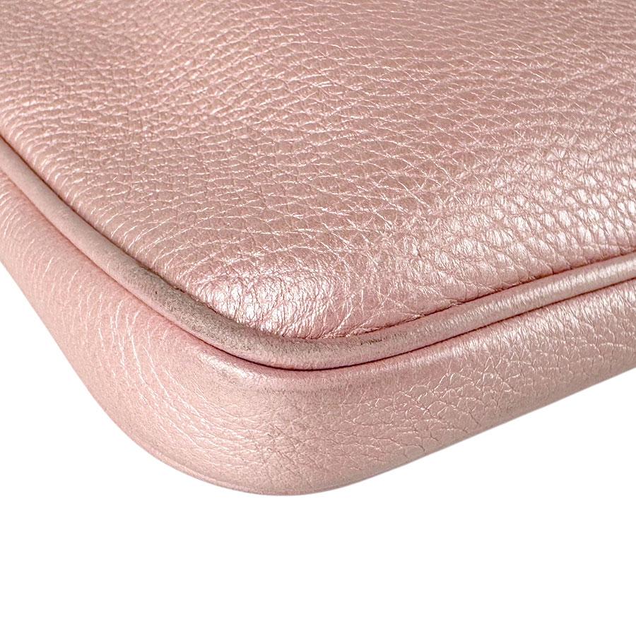 FENDI（フェンディ） ハンドバッグ レザー メタリックピンク