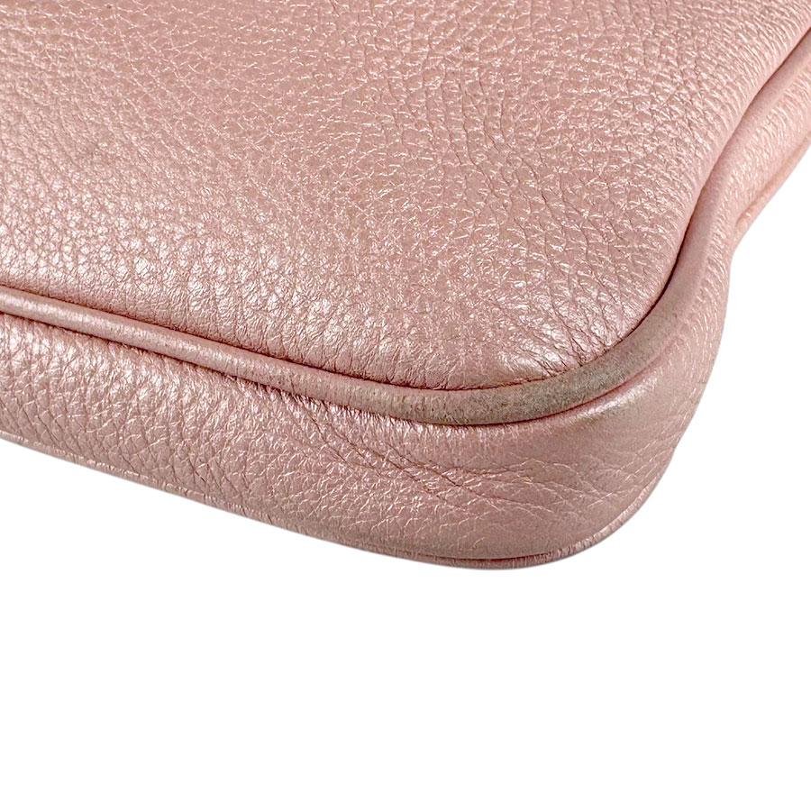FENDI（フェンディ） ハンドバッグ レザー メタリックピンク